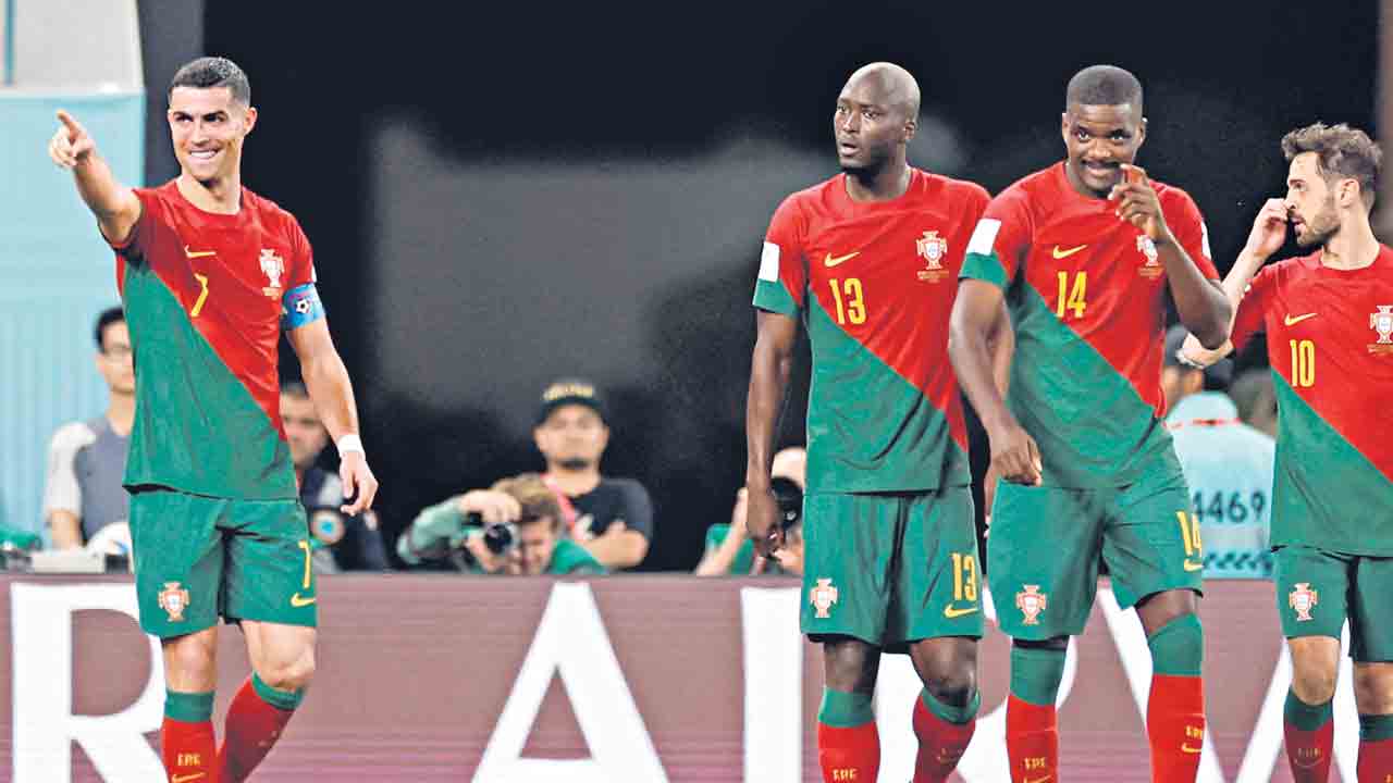 రొనాల్డో రాక్స్‌