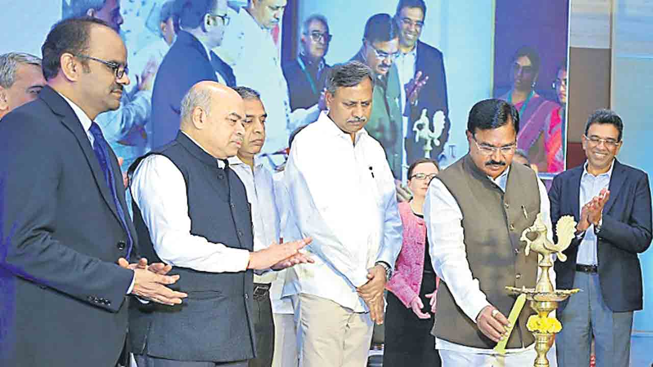 సాగుపై ప్రభుత్వాల దృక్పథం మారాలి