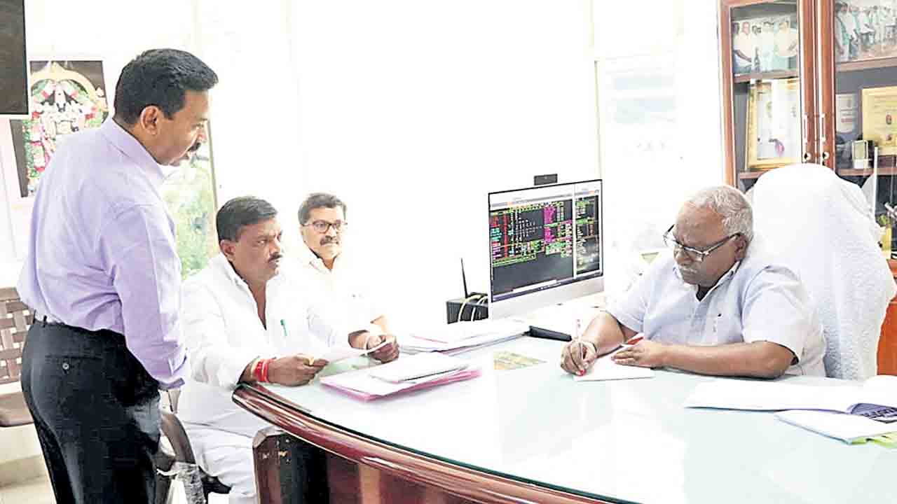 త్వరలో పటాన్‌చెరుకు విద్యుత్‌ వెలుగులు