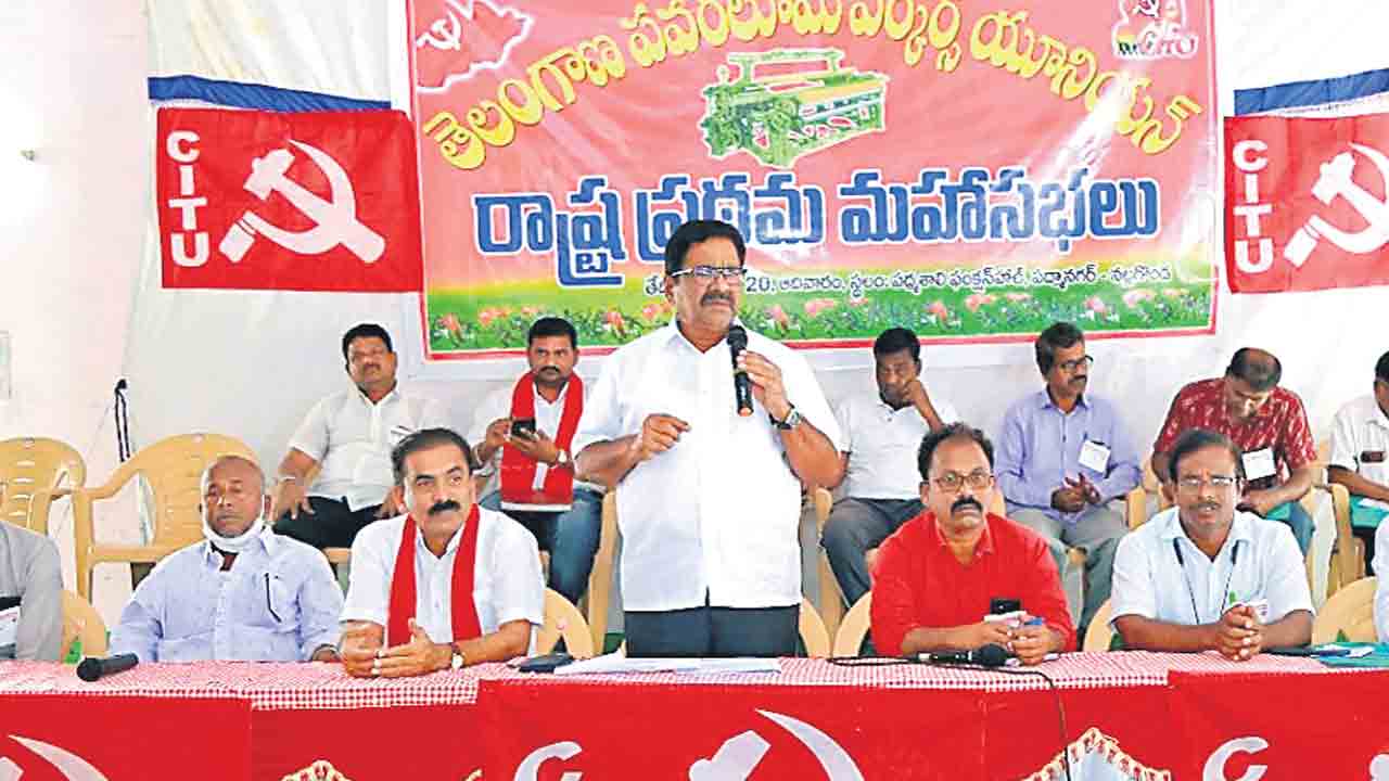 చేనేత వస్త్రాలపై జీఎస్టీ రద్దుచేయాలి