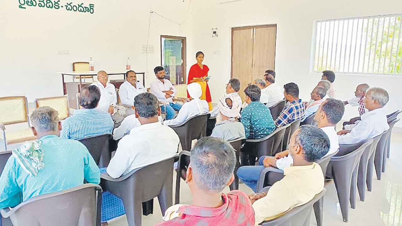 ఆయిల్‌పామ్‌ సాగుపై రైతులకు అవగాహన