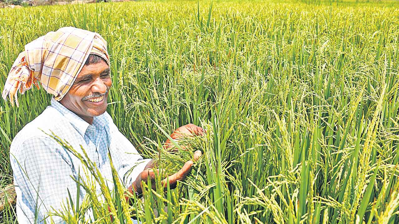 రాష్ట్రంపై ఆర్థిక బంధనం.. అభివృద్ధిని అడ్డుకునేలా కేంద్రం కుట్ర
