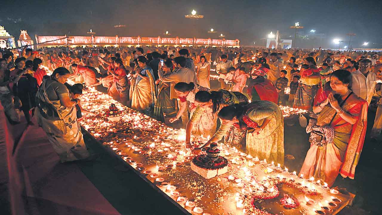 కోటి కాంతుల దీపోత్సవం