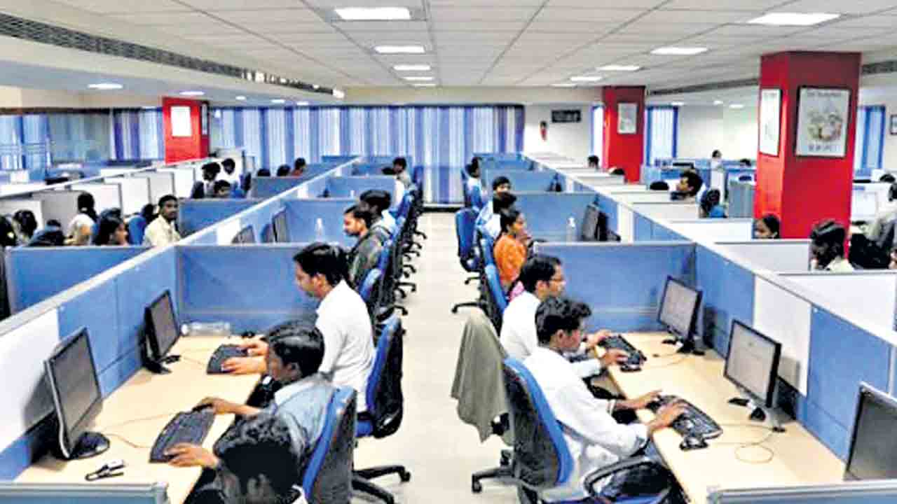 తగ్గిన నిరుద్యోగ రేటు.. ప్రభుత్వ విధానాలతో భారీగా ఉద్యోగాల కల్పన