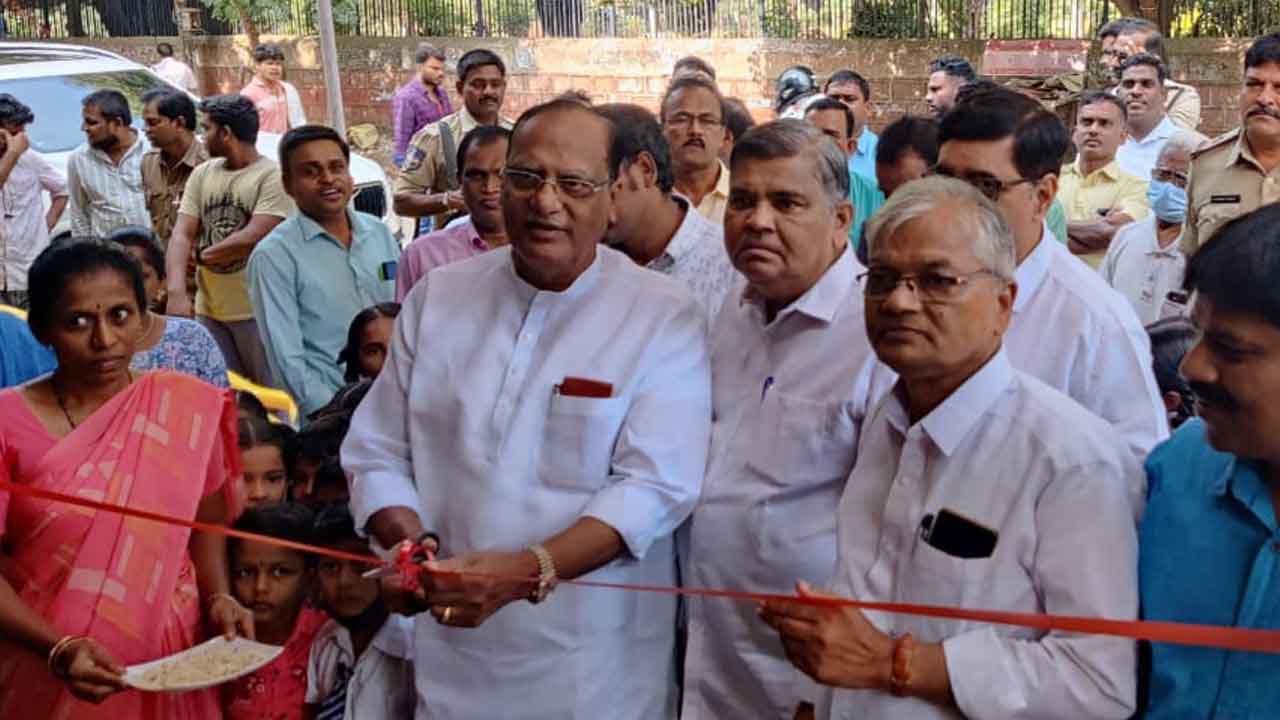 పుస్తక పఠనంతో భవిష్యత్ కు బంగారు బాటలు : గుత్తా సుఖేందర్‌ రెడ్డి