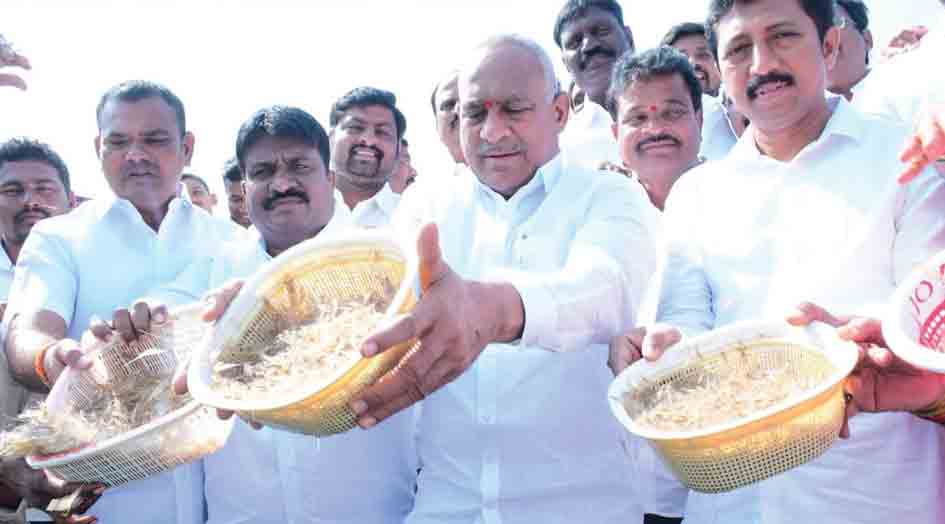 మత్స్యకారుల ఆర్థికాభివృద్ధే లక్ష్యం