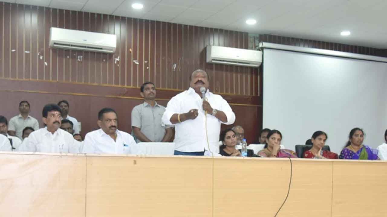 సంపదను సృష్టించి పేదలకు పంచాలన్నదే కేసీఆర్‌ లక్ష్యం : మంత్రి గంగుల