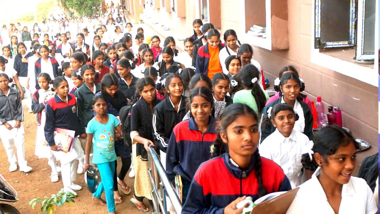 ఆడపిల్లకు ఆయువు