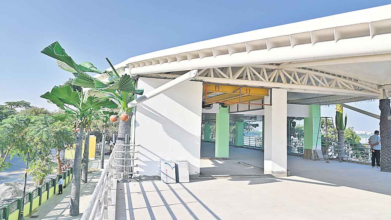 నీరా కేఫ్‌.. అదిరేలా