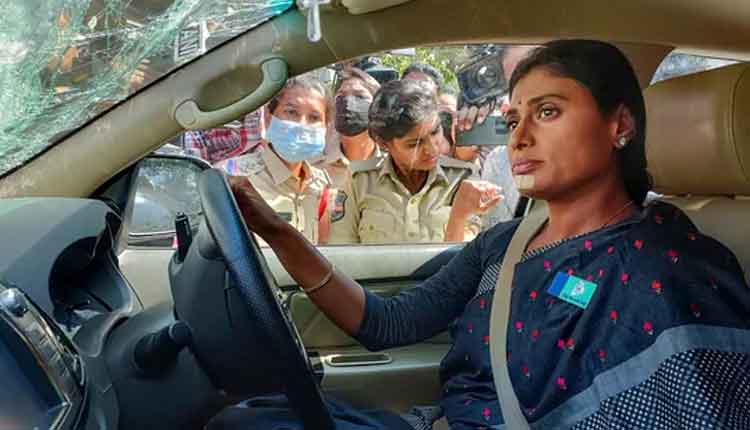 కమలం విడిచిన బాణం