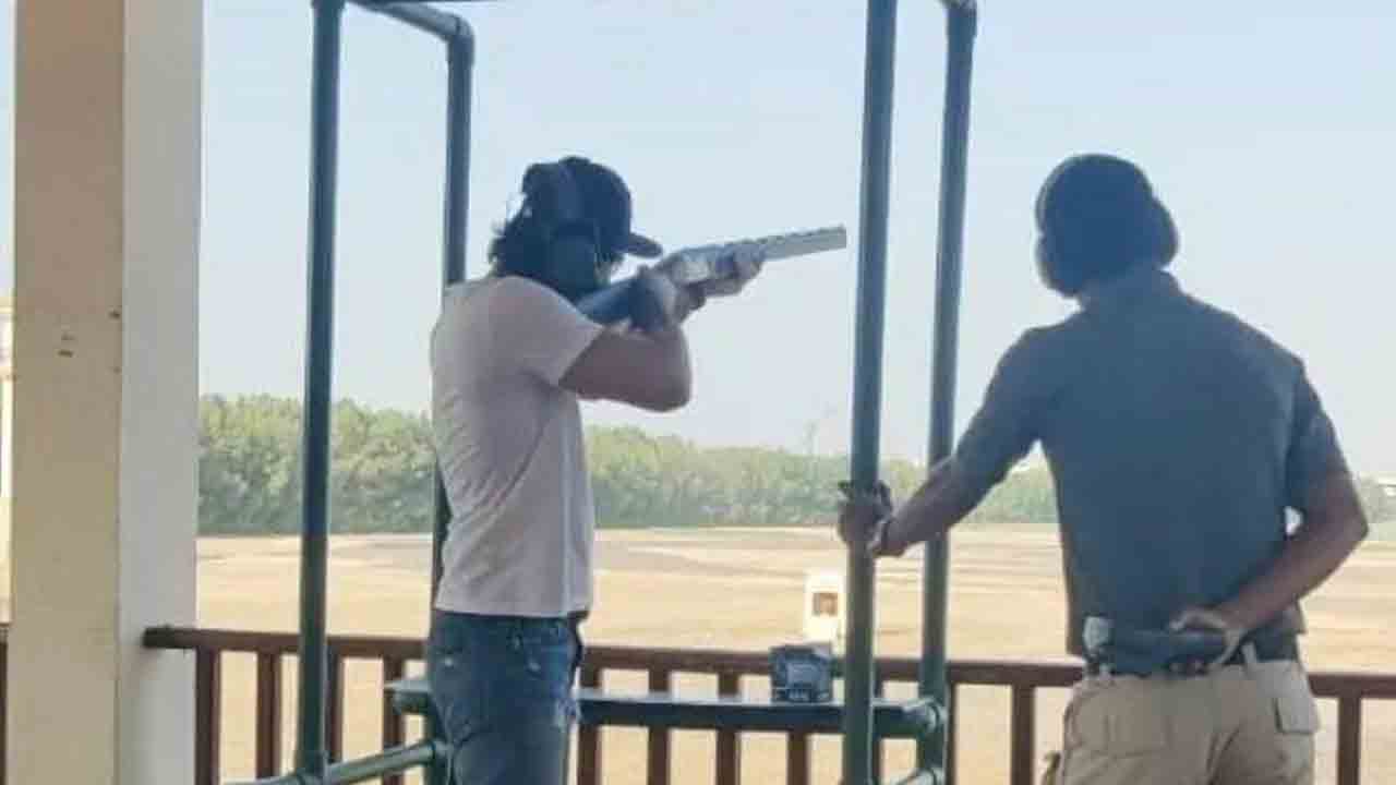 Animal | రణ్‌బీర్‌కపూర్‌ యానిమల్‌ లుక్‌.. నెట్టింట వైరల్