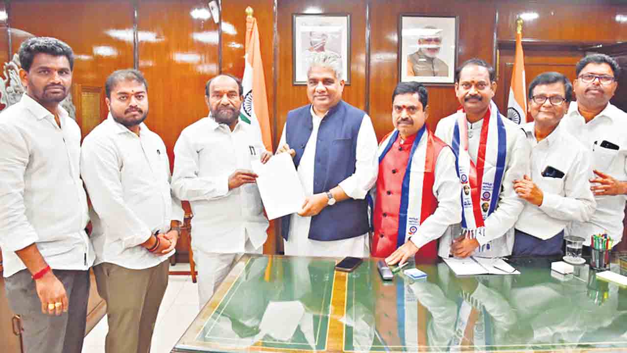 కేంద్రంలో బీసీలకు ప్రత్యేక మంత్రిత్వశాఖ