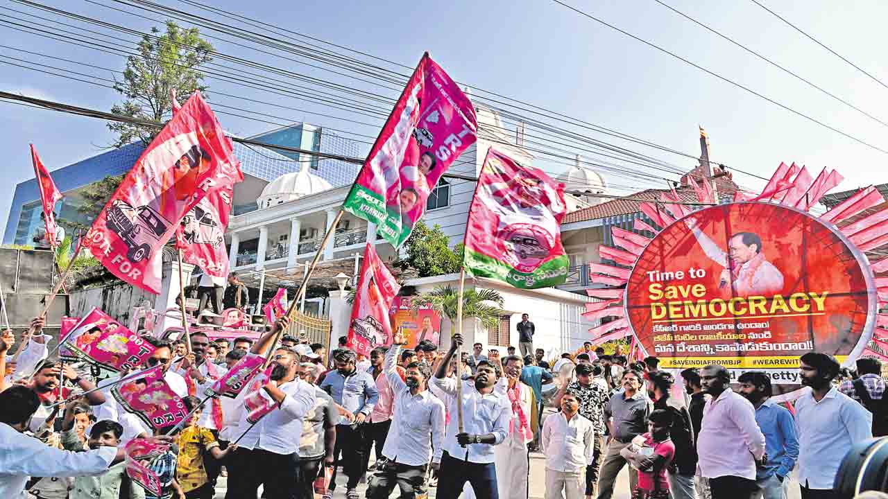 మునుగోడు విజయం.. బీఆర్‌ఎస్‌ జైత్రయాత్రకు ఆశీర్వచనం