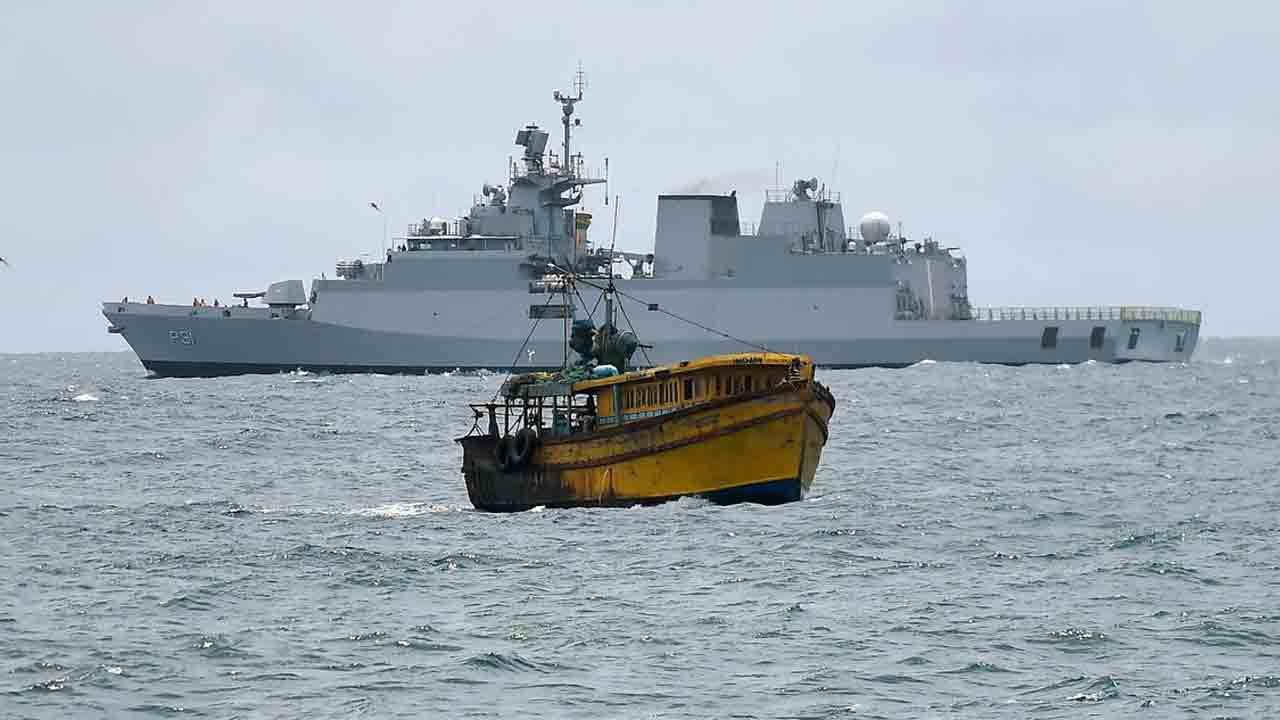 Indian Ocean | హిందూ మహాసముద్రంలోకి వచ్చిన 200 చైనా చేపల వేట బోట్లు..!