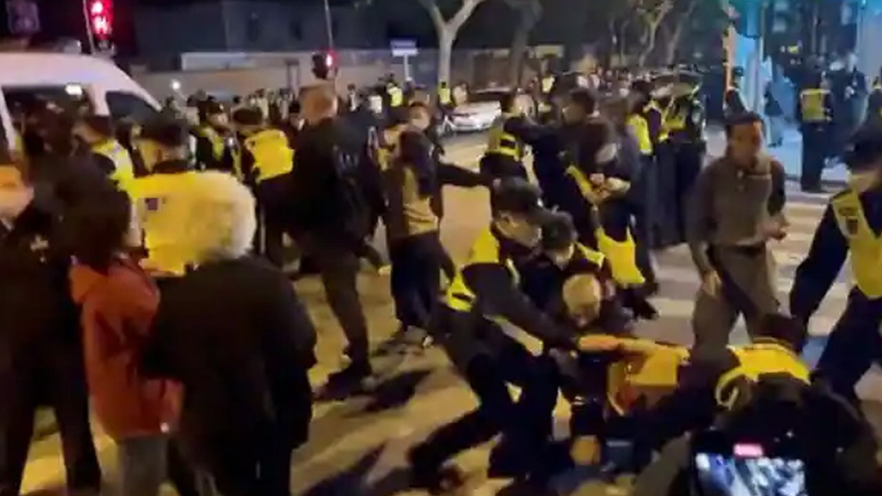 జిన్‌పింగ్‌ గద్దె దిగు.. అధ్యక్షుడికి వ్యతిరేకంగా చైనాలో నిరసనలు