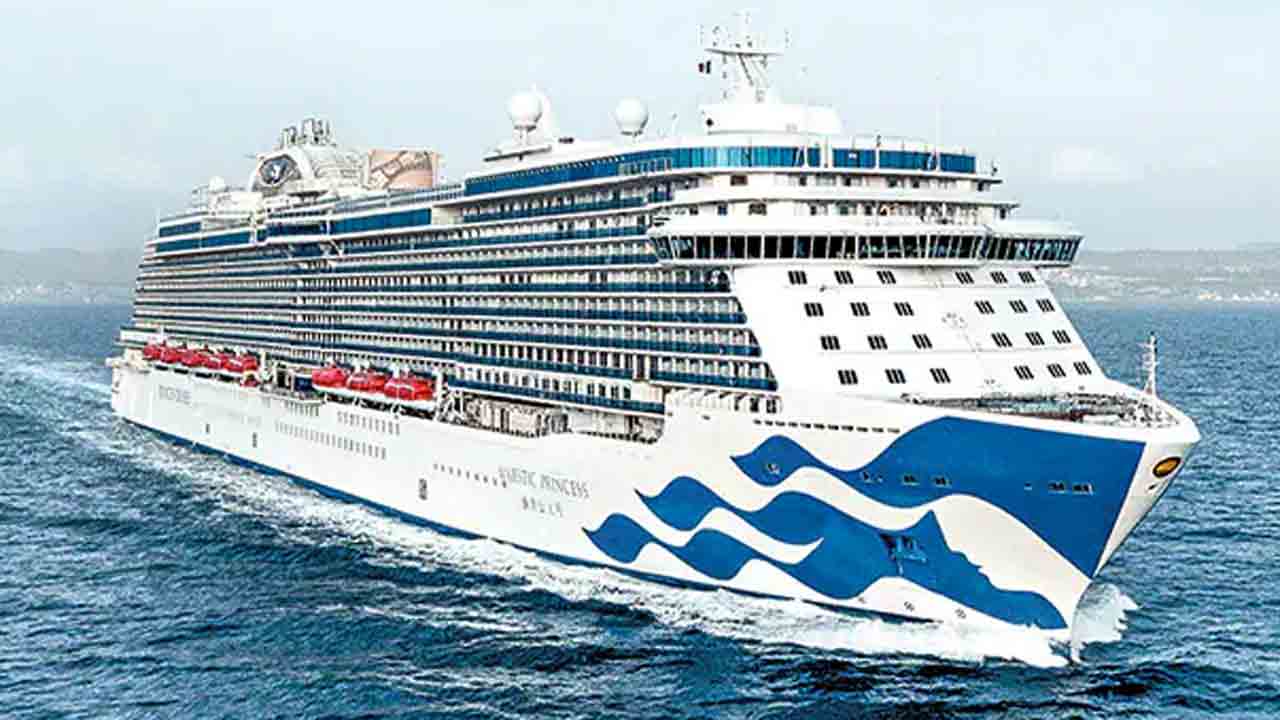 Cruise Ship | క్రూయిజ్‌ షిప్‌లో కరోనా కలకలం.. ఏకంగా 800 మందికి పాజిటివ్‌..!