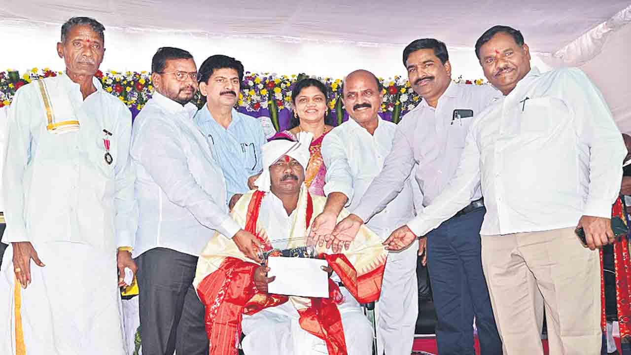 ఘనంగా జన జాతీయ గౌరవ్‌ ఉత్సవాలు