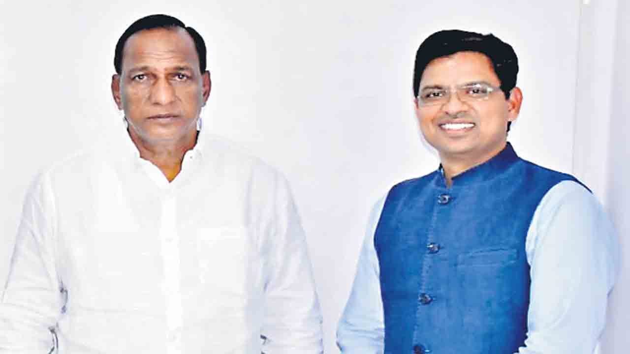 టామ్‌కామ్‌ సీఈవో విష్ణువర్ధన్‌రెడ్డి బాధ్యతల స్వీకరణ