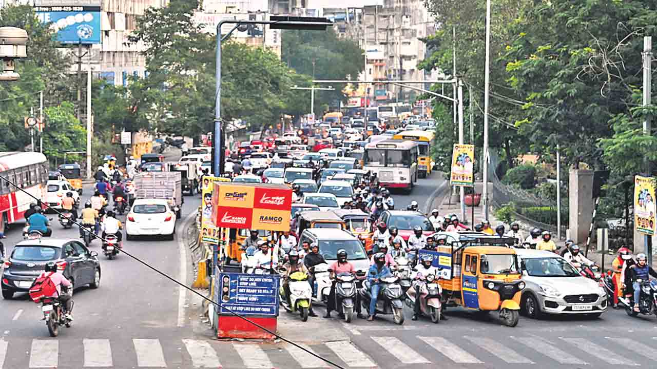 గీత దాటితే.. చలాన్