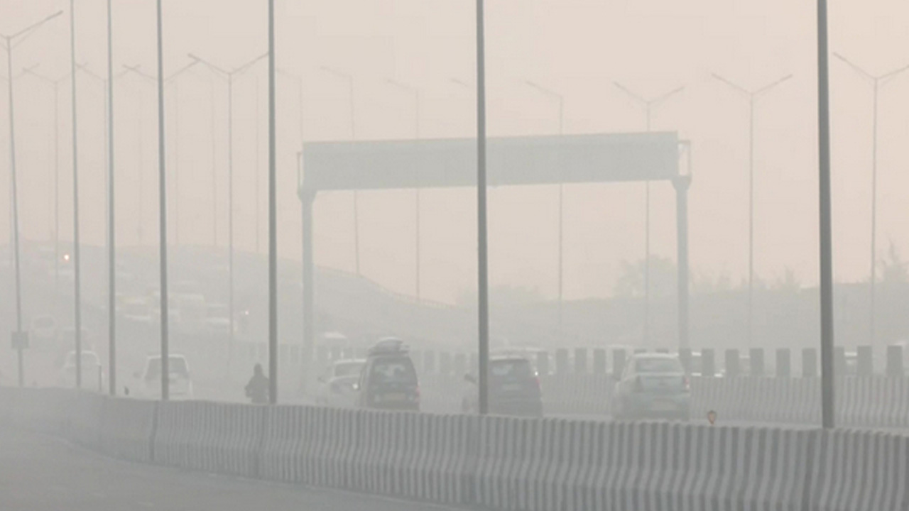 ఢిల్లీలో అంతకంతకే పెరుగుతున్న వాయు కాలుష్యం