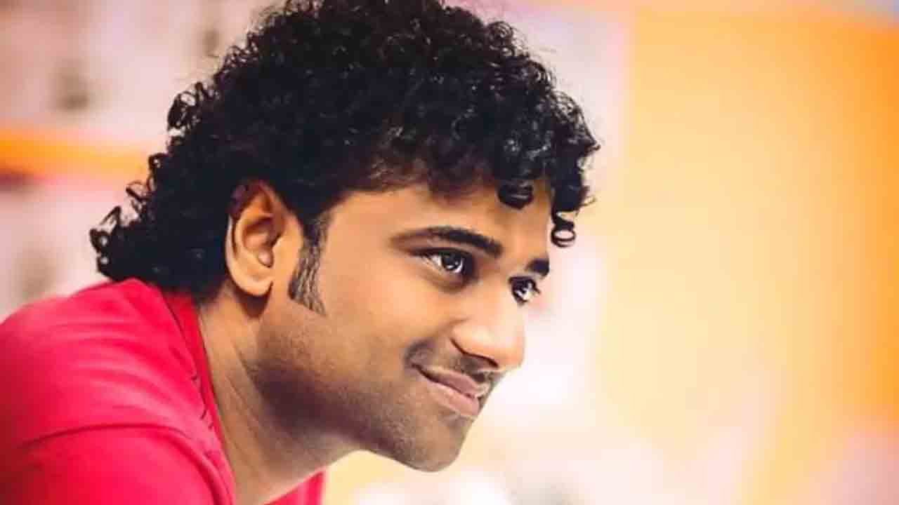 సంగీత దర్శకుడు దేవీశ్రీ ప్రసాద్‌పై సైబర్‌ క్రైమ్‌ పోలీసులకు ఫిర్యాదు.. కారణం ఏంటంటే..?