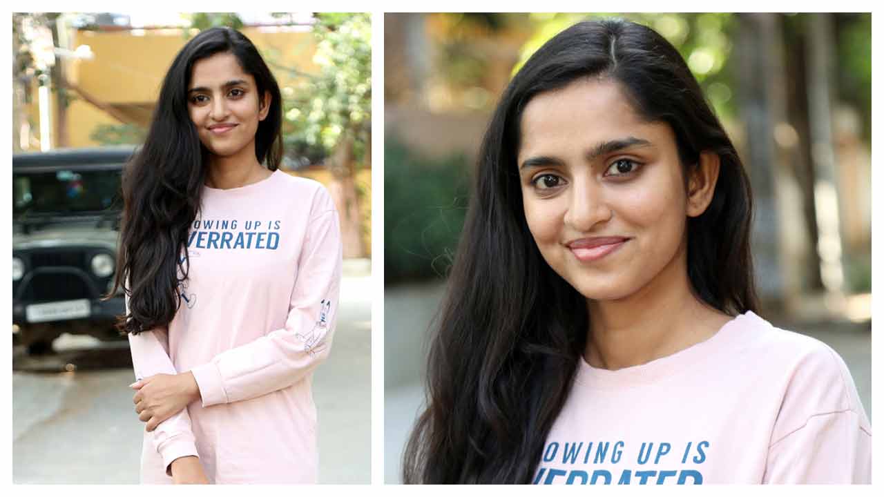 Divya Sripada | యశోద మూవీ ఇంటర్వ్యూలో దివ్య శ్రీపాద మెరుపులు..