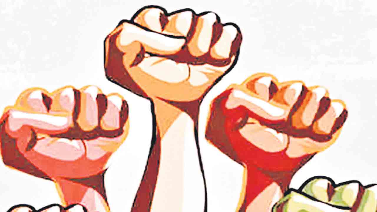 త్యాగానిదే రాజ్యం!