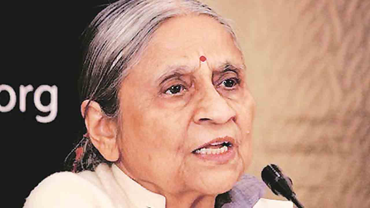 గాంధేయవాది ఇలాబెన్‌ భట్‌ కన్నుమూత