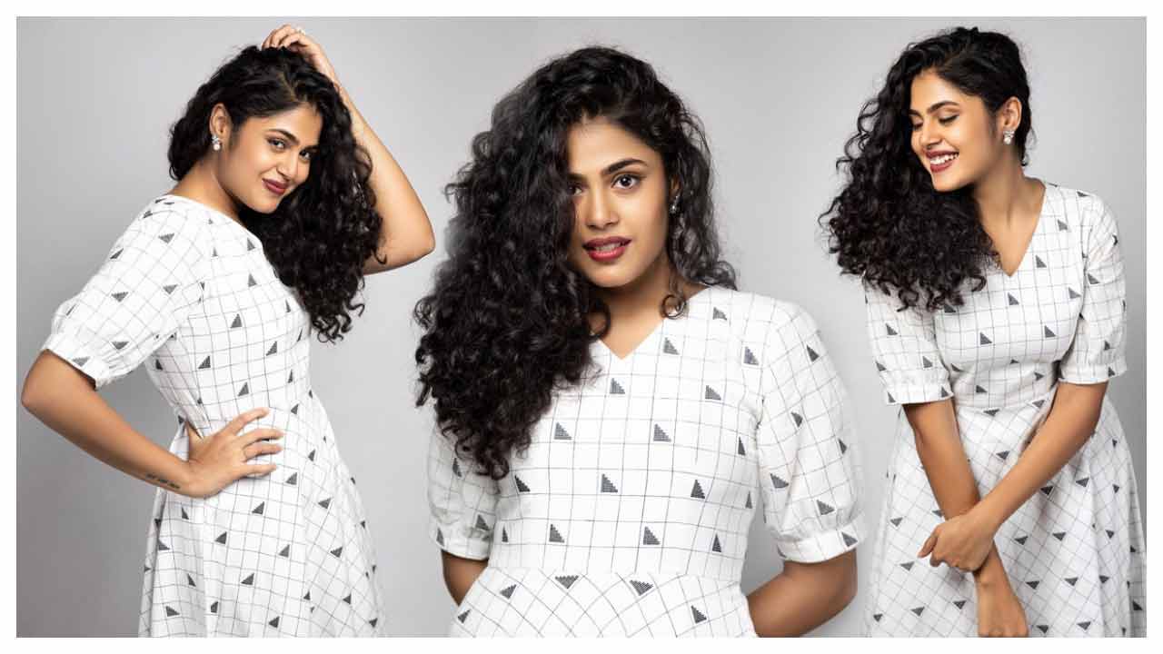 Faria Abdullah | వైట్ కలర్ డ్రెస్‌లో చిట్టి అందాలు అద‌ర‌హో..