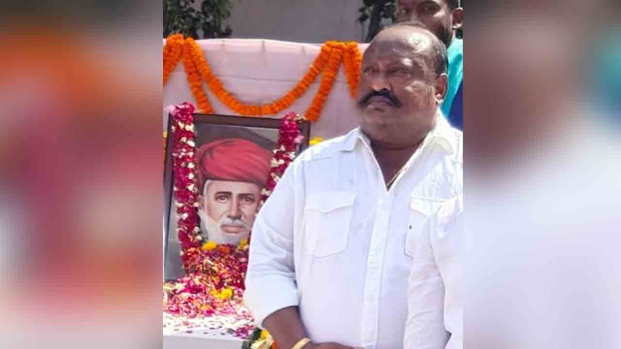 చిరస్మరణీయుడు జ్యోతిబాపూలే : మంత్రి గంగుల