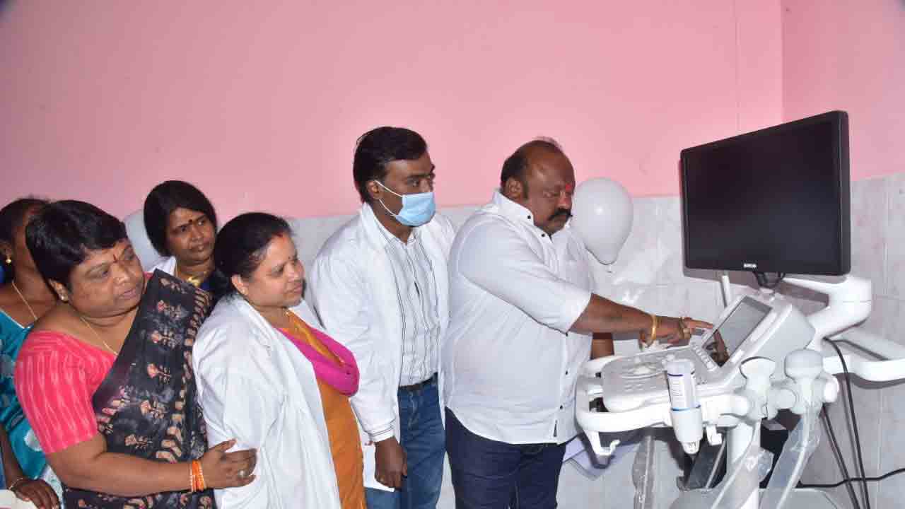 కార్పొరేట్‌కు ధీటుగా సర్కారు వైద్యం : మంత్రి గంగుల