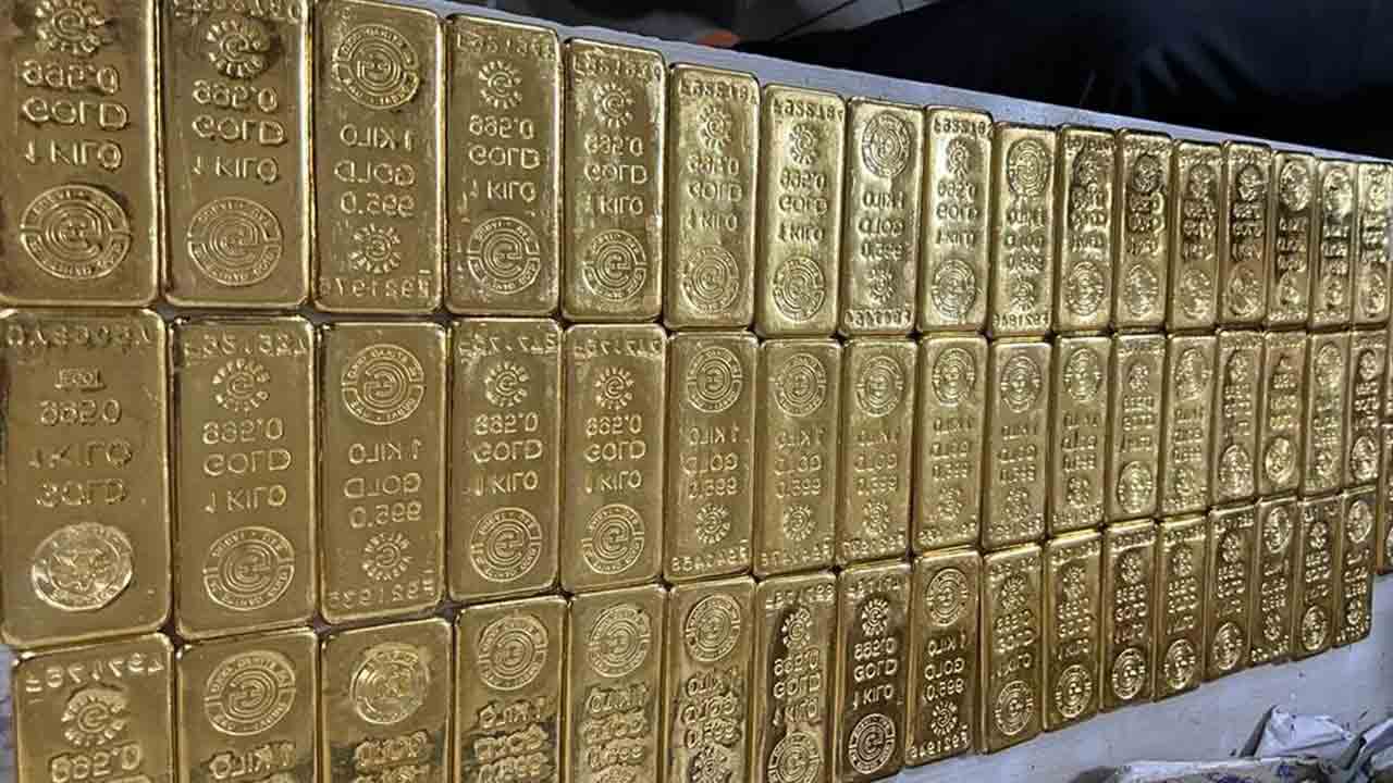 ముంబై ఎయిర్‌పోర్టులో రూ.32కోట్ల విలువైన 61 కిలోల బంగారం పట్టివేత