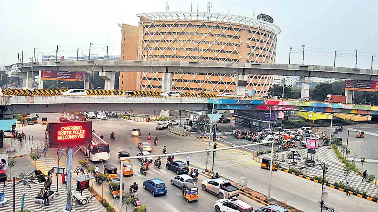 డబుల్‌ డెక్కర్‌ ఫ్లై ఓవర్ల నిర్మాణంలో కదలిక