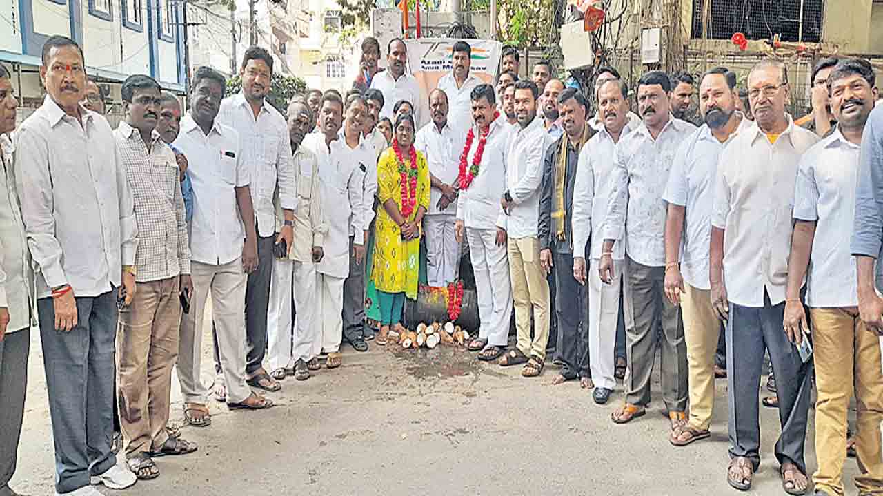 తాగునీటి, డ్రైనేజీ సమస్యలకు పరిష్కారం