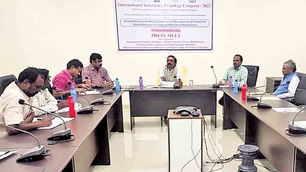 రేపటి నుంచి అంతర్జాతీయ వెటర్నరీ సదస్సు