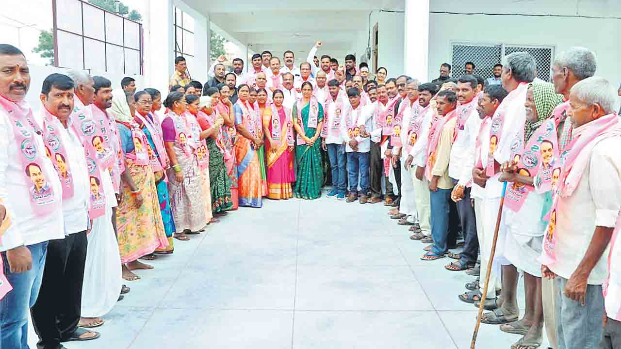 ప్రతి పక్షాలకు బుద్ధి చెప్పాలి