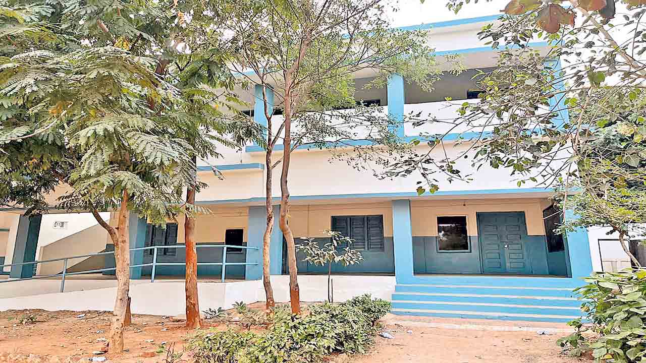 మరో 36 పాఠశాలల్లో టెండర్లు పూర్తి