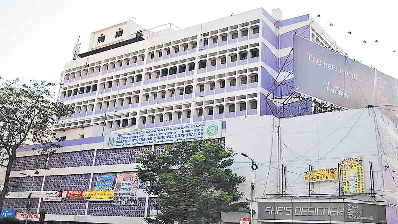 ఓటరు కార్డును ఆధార్‌ లింక్‌ చేసుకోవాలి