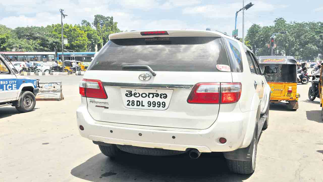 ఫ్యాన్సీపై తగ్గేదేలే