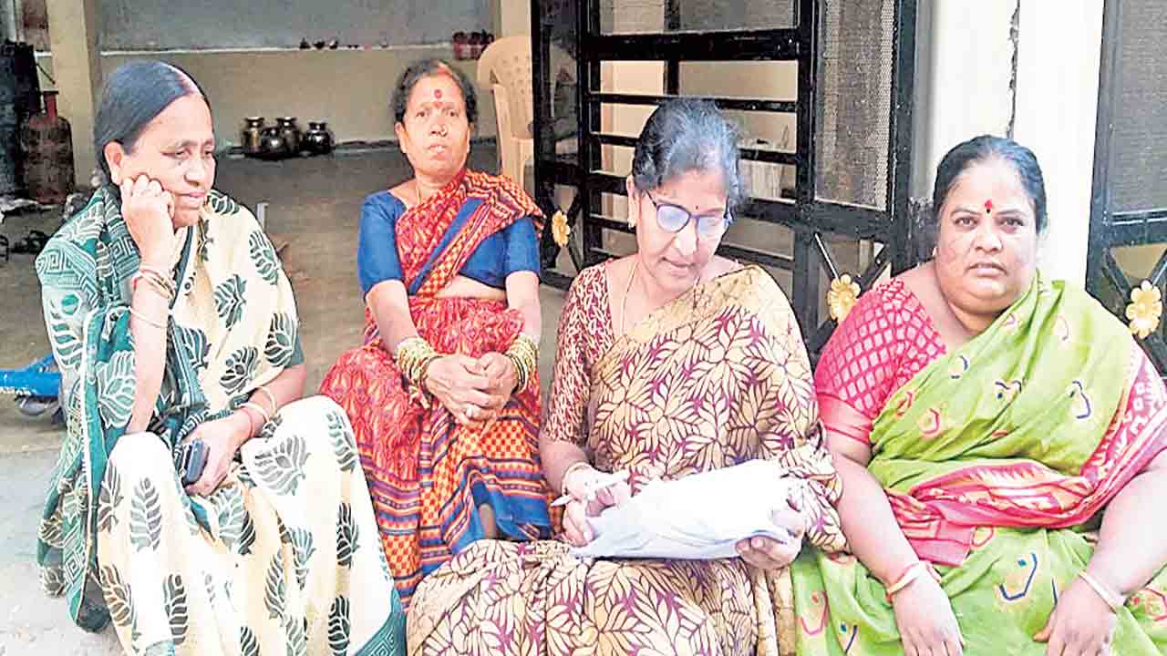 ఓటర్‌తో ఆధార్‌ అనుసంధానం