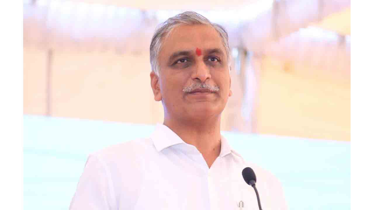 ప్రభుత్వ మెడికల్‌ కాలేజీల్లో 3,897 పోస్టులకు ప్రభుత్వం అనుమతి