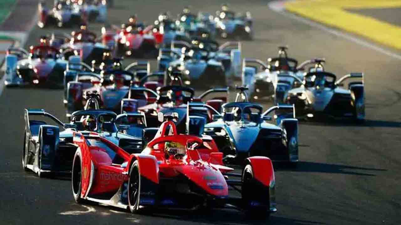 19, 20 తేదీల్లో ఇండియ‌న్ రేసింగ్ లీగ్.. ఆన్‌లైన్‌లో టికెట్ల విక్ర‌యం