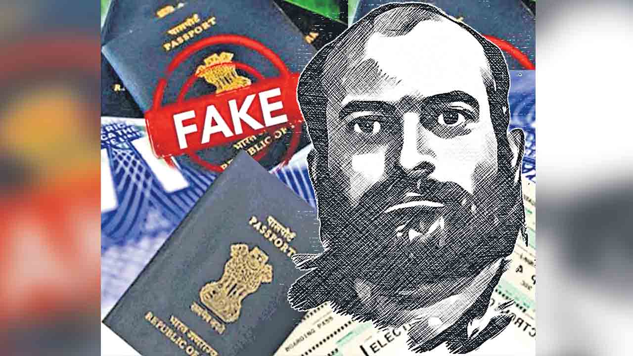 రెండు పేర్లు.. రెండు పాస్‌పోర్టులు.. రామచంద్రభారతిపై సిట్‌ క్రిమినల్‌ కేసు