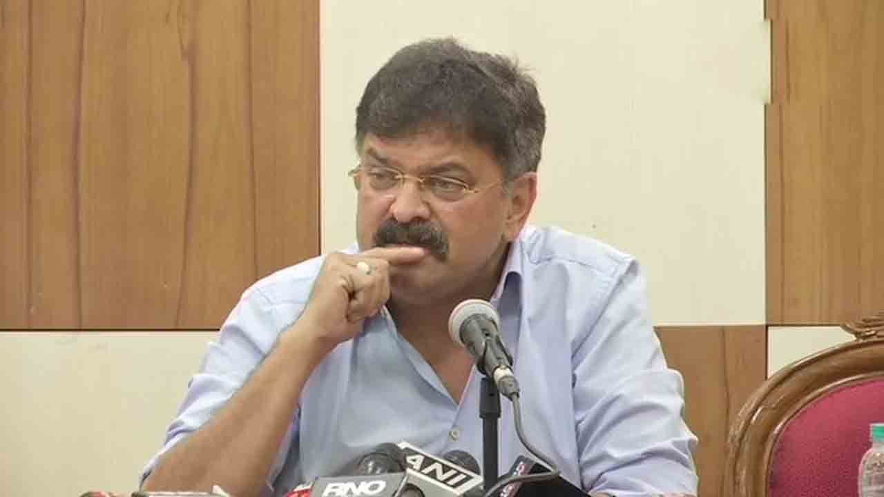 72 గంటల్లో రెండు తప్పుడు కేసులు.. పదవికి రాజీనామా చేస్తా: ఎన్సీపీ ఎమ్మెల్యే