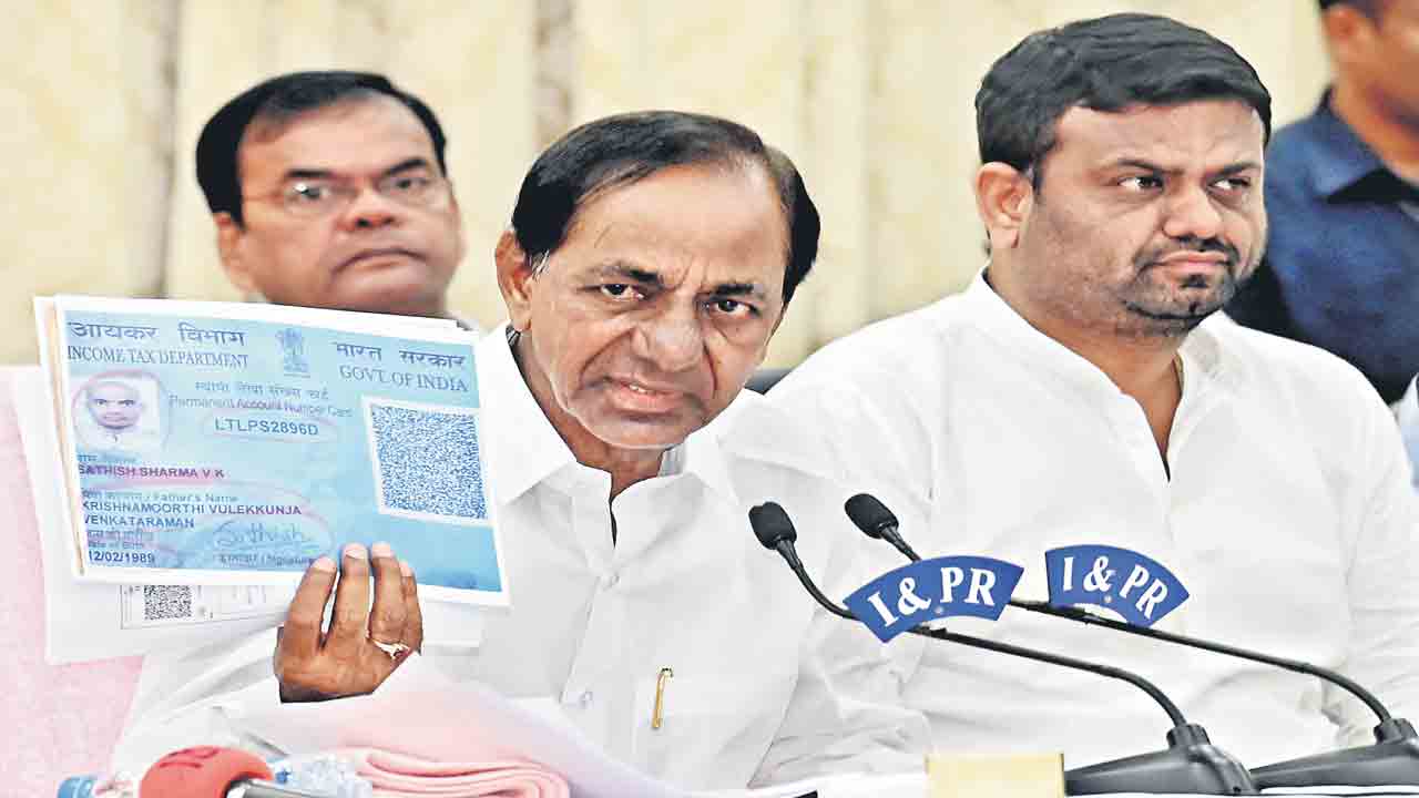 గుజరాత్‌ ఎన్నికల ప్రచారానికి కేసీఆర్‌ టీమ్‌!