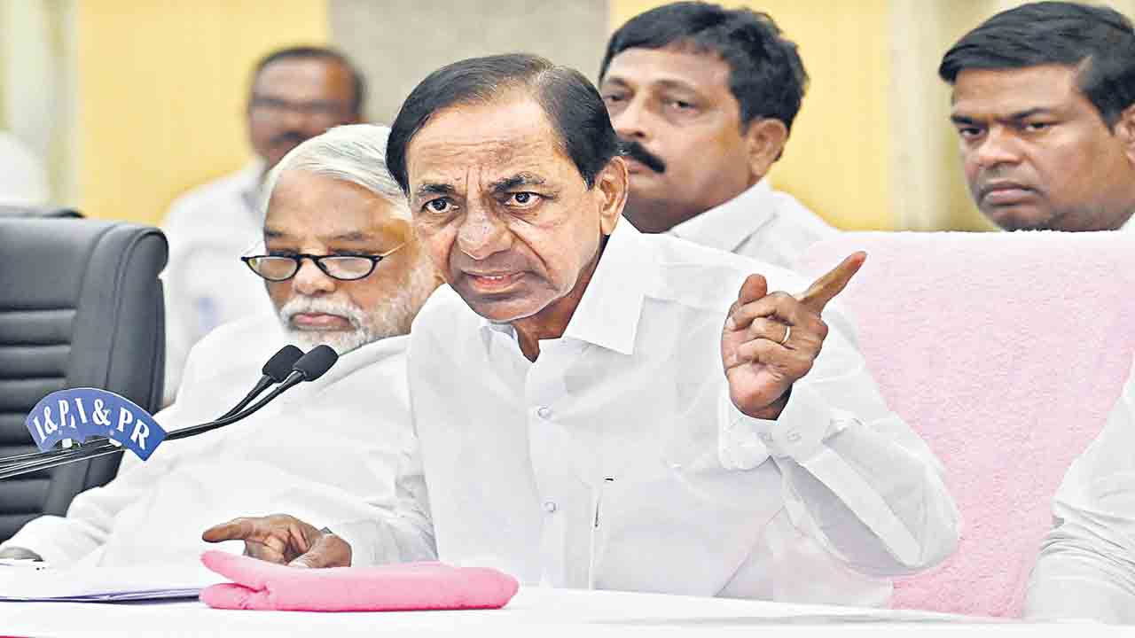 కేసీఆర్‌ సిద్ధం.. మనం చేయాలి యుద్ధం