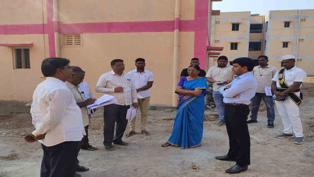 మౌలిక వసతులు కల్పించాలి