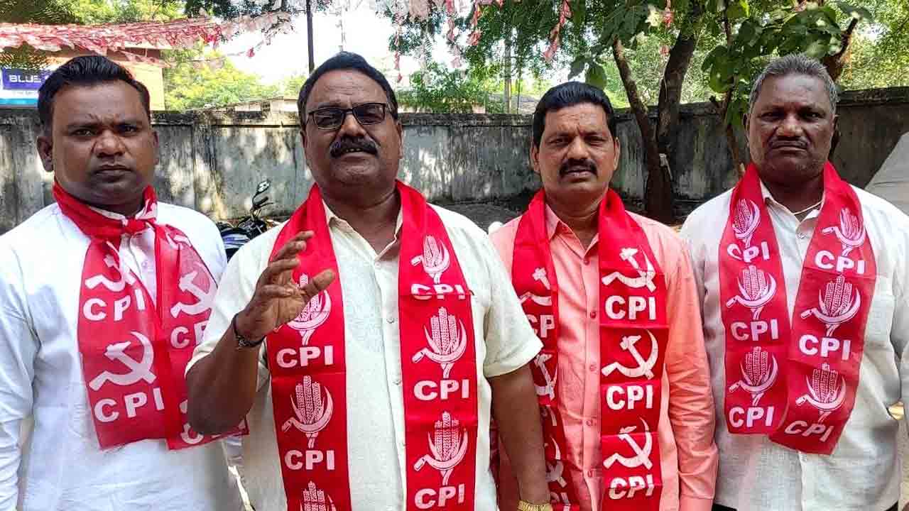 పర్యటనను అడ్డుకుంటాం