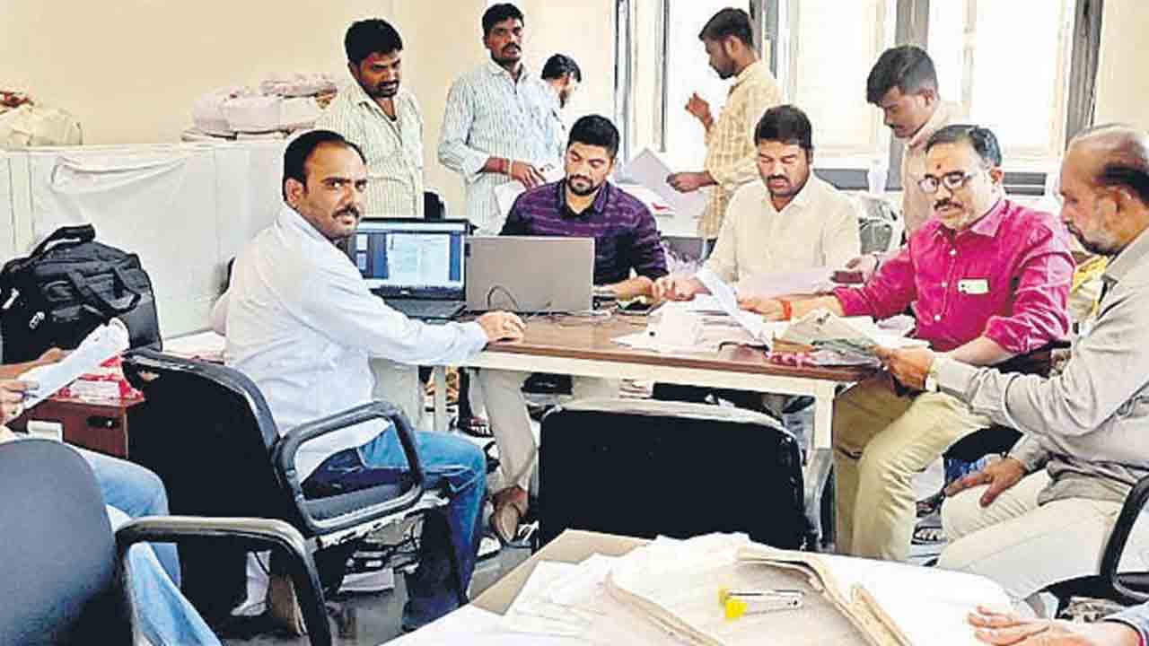 పీవోబీ జాబితా పరిశీలన