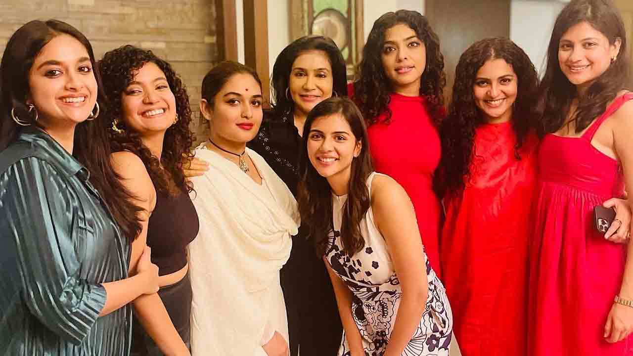 Keerthy Suresh | పార్టీ మూడ్‌లో కీర్తిసురేశ్‌ గ్యాంగ్‌.. ట్రెండింగ్‌లో స్టిల్స్‌